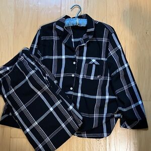 Victoria's Secret women’s Plaid Pajama Set - Black and White size medium